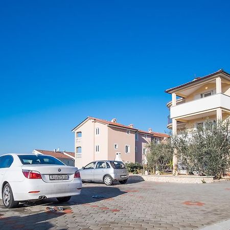 Apartment Ivana 2435 Malinska Exterior photo